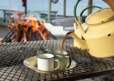kaai 4 enamel crockery