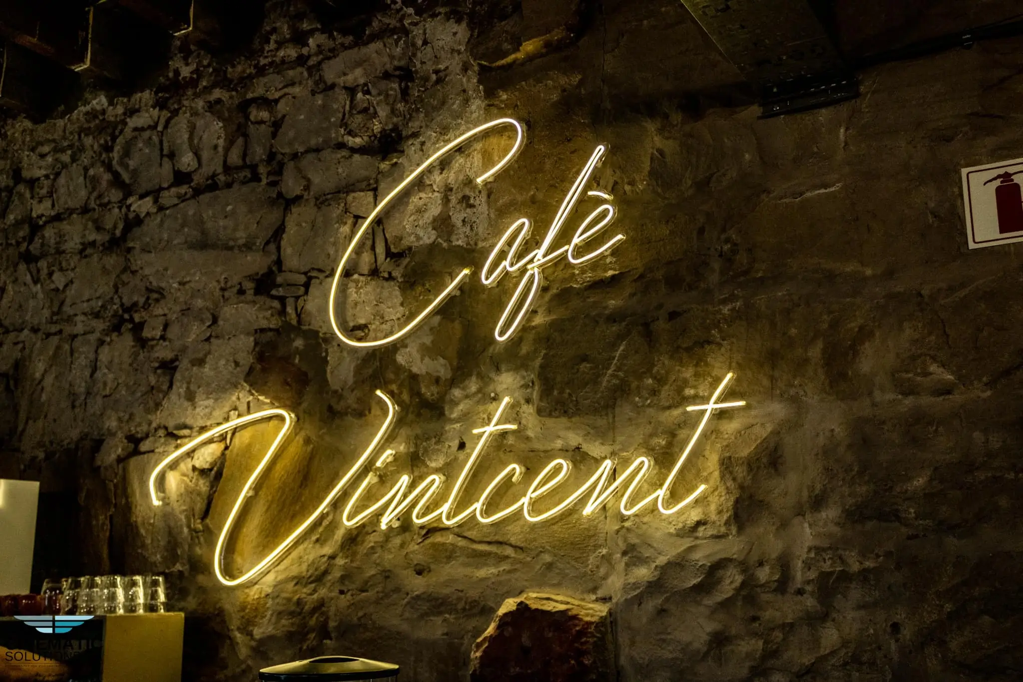 cafe vintcent cover image cafe vintcent cover image