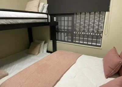 de branders 4 double and bunk beds room