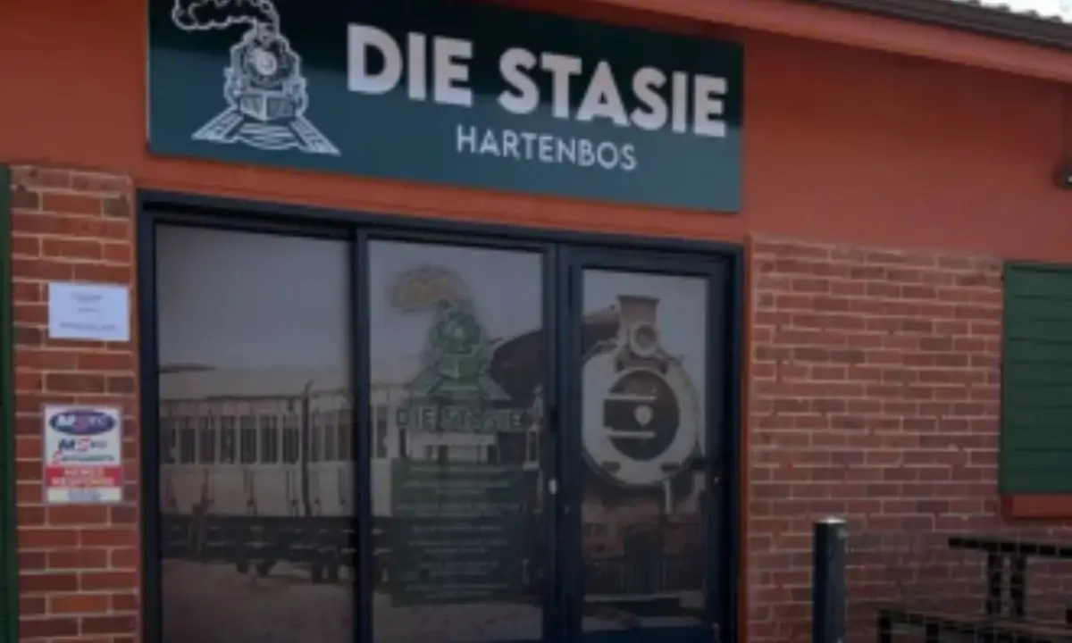 cover stasie