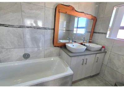 bezt self catering bathroom (1)